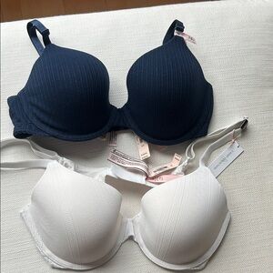NWT Victoria’s Secret T-Shirt Bras 34D - Set of 2